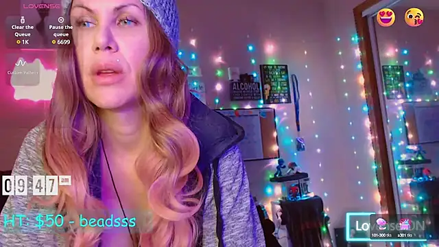 EmmaIsHere online show from 20, 12, 2024