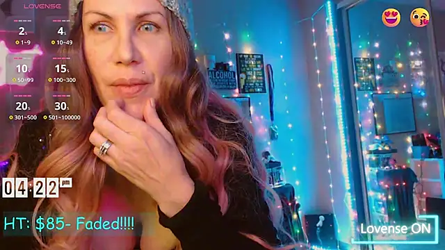 EmmaIsHere online show from 27, 12, 2024