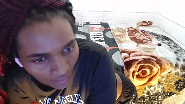 sexyjustin202 online show from 13, 5, 2026