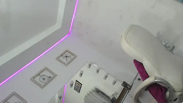 X6uldv8xdollxxx online show from 21, 12, 2024