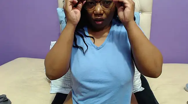 Snapshot of PeachAss4UU chatting on 27, 2, 2025 PeachAss4UU online show from 27, 2, 2025