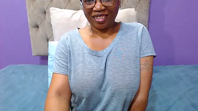 PeachAss4UU online show from 5, 5, 2026