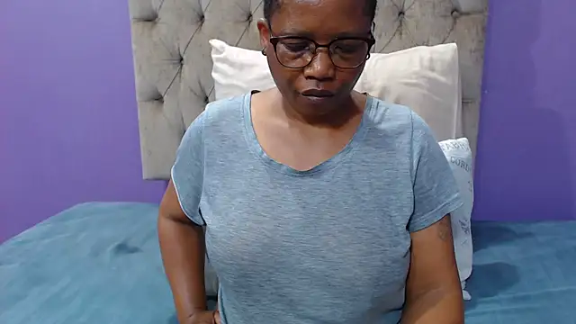 PeachAss4UU online show from 14, 5, 2026