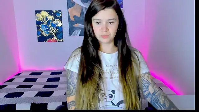 Snapshot of AmellyMilly chatting on 23, 9, 2025 AmellyMilly online show from 23, 9, 2025