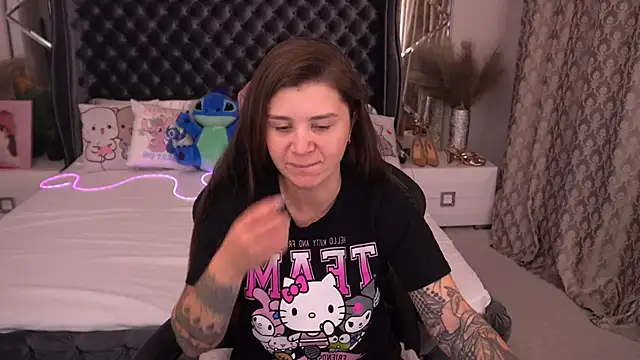 Snapshot of AmellyMilly chatting on 27, 9, 2025 AmellyMilly online show from 27, 9, 2025