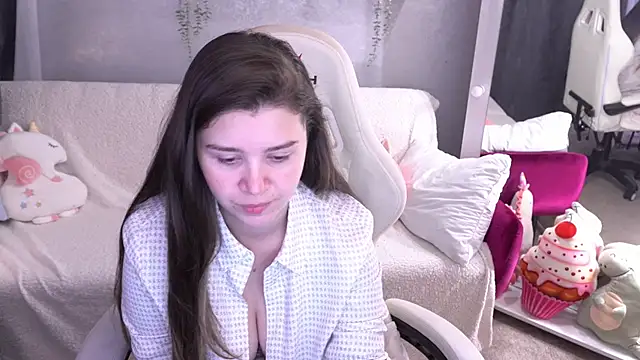 Snapshot of AmellyMilly chatting on 6, 10, 2025 AmellyMilly online show from 6, 10, 2025