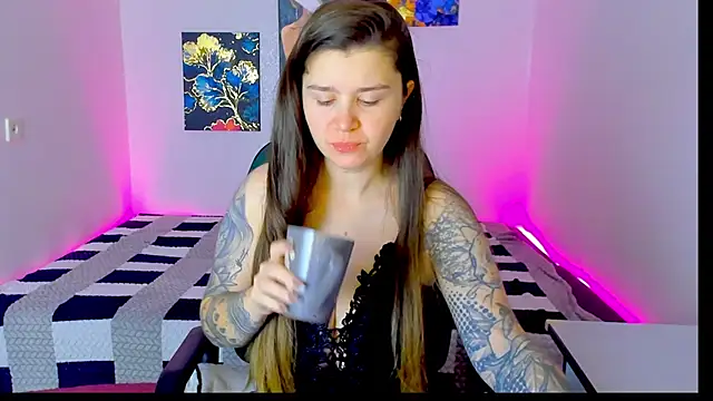 AmellyMilly online show from 10, 11, 2025