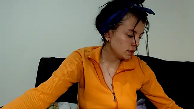 Meghan320 online show from 12, 12, 2024