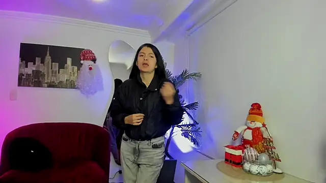 Meghan320 online show from 12, 12, 2024