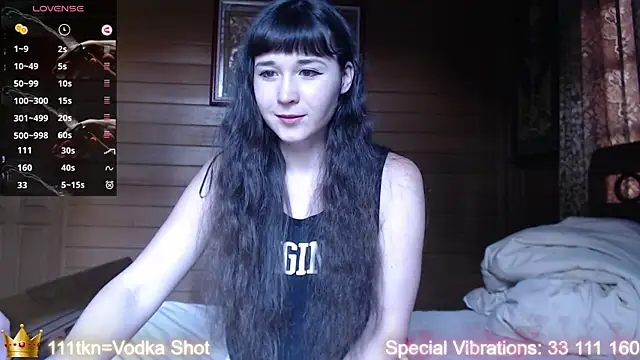 Snapshot of MaryHillx chatting on 8, 1, 2025 MaryHillx online show from 8, 1, 2025