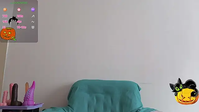 Snapshot of MaryHillx chatting on 20, 10, 2025 MaryHillx online show from 20, 10, 2025