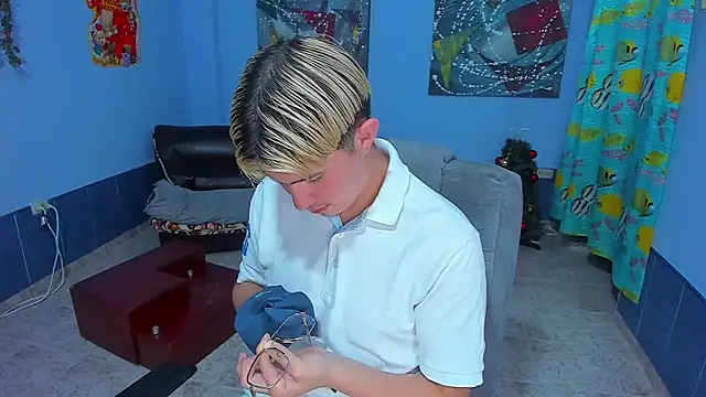 patrik 027 online show from 5, 12, 2025