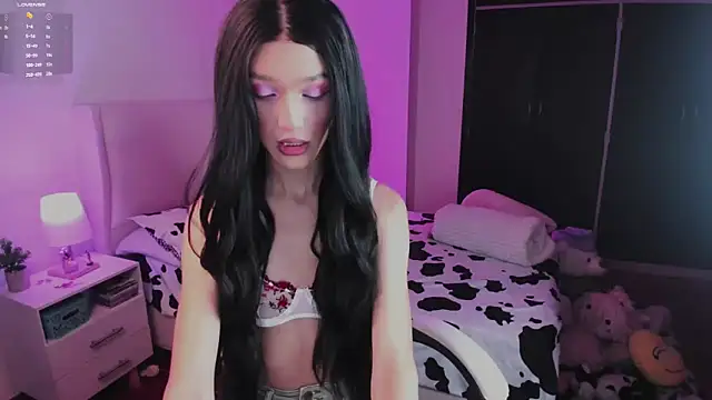 Snapshot of Ainhoads chatting on 8, 11, 2025 Ainhoads online show from 8, 11, 2025