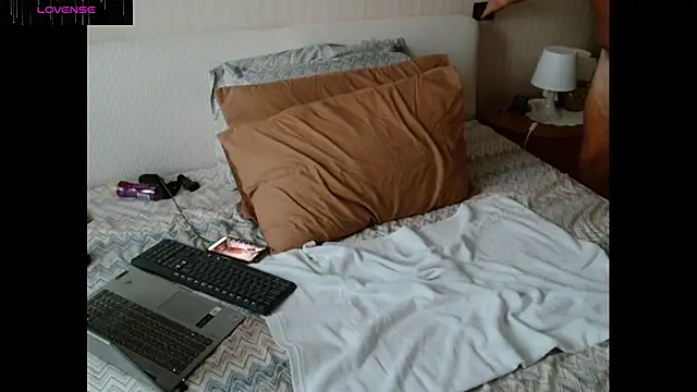 Snapshot of genova1970 chatting on 18, 9, 2025 genova1970 online show from 18, 9, 2025