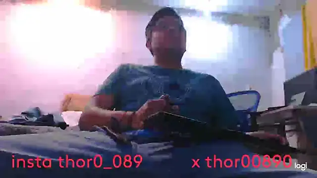Snapshot of thor000089 chatting on 7, 10, 2025 thor000089 online show from 7, 10, 2025