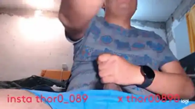 Snapshot of thor000089 chatting on 4, 11, 2025 thor000089 online show from 4, 11, 2025