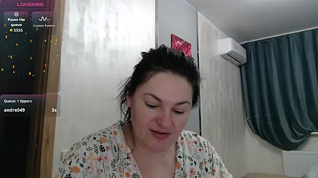 Snapshot of Stacy_Davice chatting on 8, 11, 2025 Stacy Davice online show from 8, 11, 2025