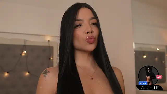 Snapshot of sarah_hiill chatting on 25, 9, 2025 sarah hiill online show from 25, 9, 2025