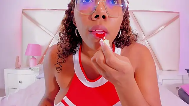 Aisharhodes00 online show from 28, 10, 2025