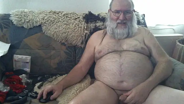 Snapshot of SexySantaC chatting on 16, 9, 2025 SexySantaC online show from 16, 9, 2025