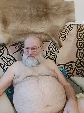 Snapshot of SexySantaC chatting on 17, 12, 2025 SexySantaC online show from 17, 12, 2025