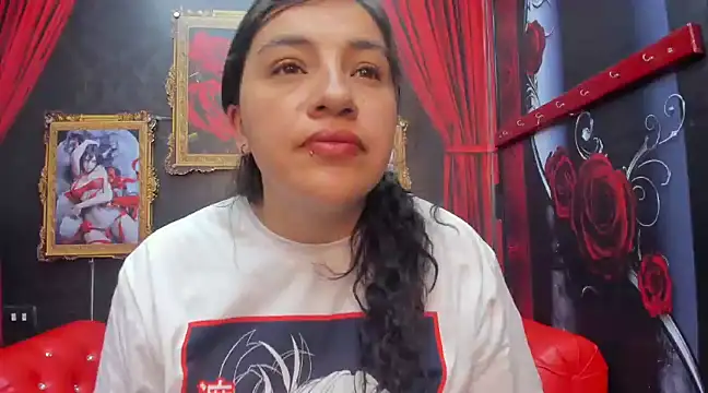 AmaiaDavies online show from 2, 12, 2024