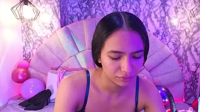  emma miller  online show from 9, 5, 2026