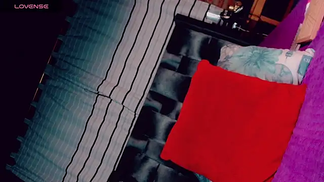 CharlotteBigCock online show from 21, 2, 2025