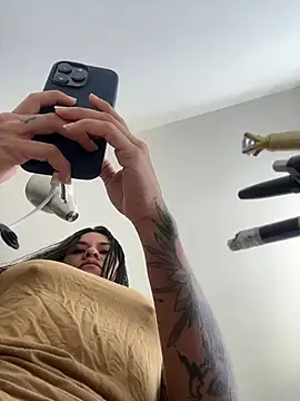 Reggie-Liam online show from 12, 2, 2025