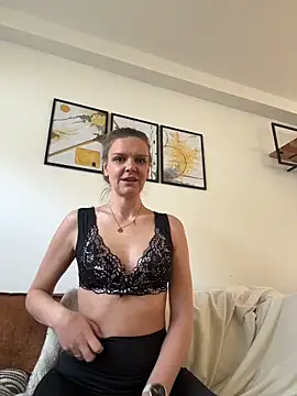 Suesse Schnitte online show from 10, 3, 2026