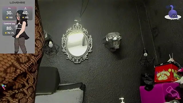 hazel milf online show from 5, 12, 2025