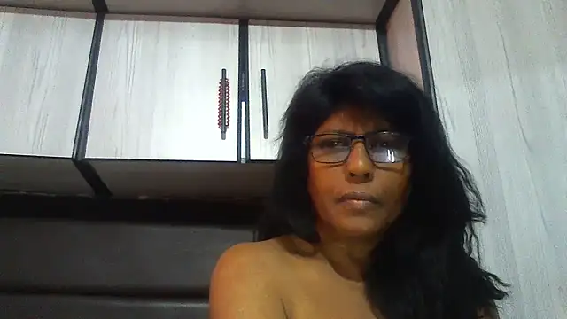 MsAttitude online show from 5, 1, 2025