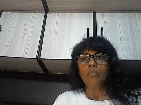 Snapshot of MsAttitude chatting on 8, 1, 2026 MsAttitude online show from 8, 1, 2026