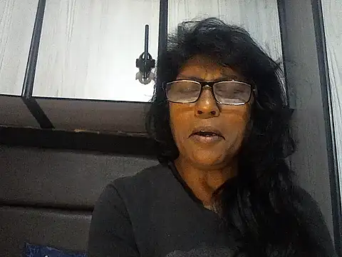 Snapshot of MsAttitude chatting on 9, 1, 2026 MsAttitude online show from 9, 1, 2026