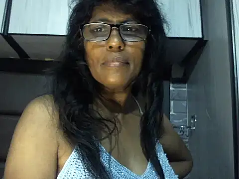 Snapshot of MsAttitude chatting on 6, 3, 2026 MsAttitude online show from 6, 3, 2026