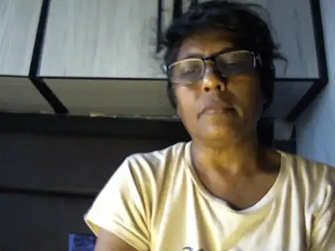 Snapshot of MsAttitude chatting on 4, 4, 2026 MsAttitude online show from 4, 4, 2026