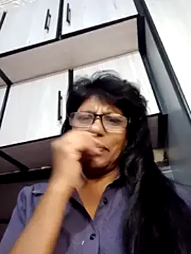 Snapshot of MsAttitude chatting on 6, 7, 2026 MsAttitude online show from 6, 7, 2026