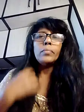 Snapshot of MsAttitude chatting on 7, 7, 2026 MsAttitude online show from 7, 7, 2026