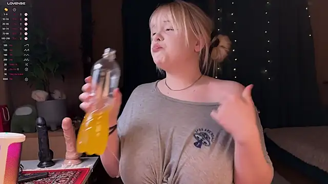 LisaLaas online show from 22, 2, 2026