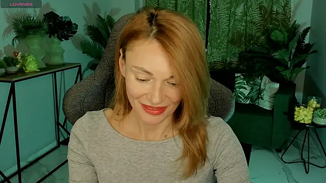 Snapshot of MistyBarnes chatting on 6, 11, 2025 MistyBarnes online show from 6, 11, 2025