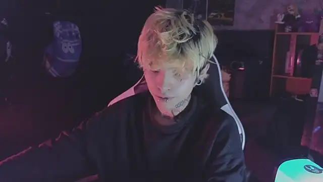 AcidMilo online show from 16, 5, 2026