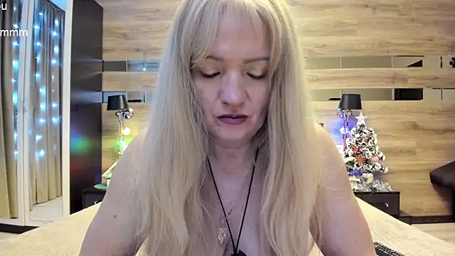 TrueFoxyyy online show from 29, 1, 2025