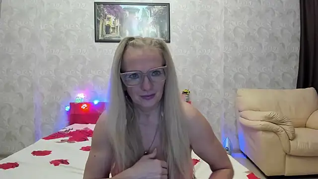 Snapshot of TrueFoxyyy chatting on 9, 3, 2026 TrueFoxyyy online show from 9, 3, 2026