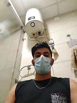 Snapshot of bigdickfuckuu chatting on 4, 10, 2025 bigdickfuckuu online show from 4, 10, 2025