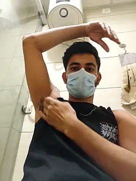 Snapshot of bigdickfuckuu chatting on 5, 10, 2025 bigdickfuckuu online show from 5, 10, 2025