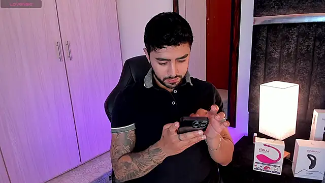 ItsMeEros online show from 28, 1, 2025