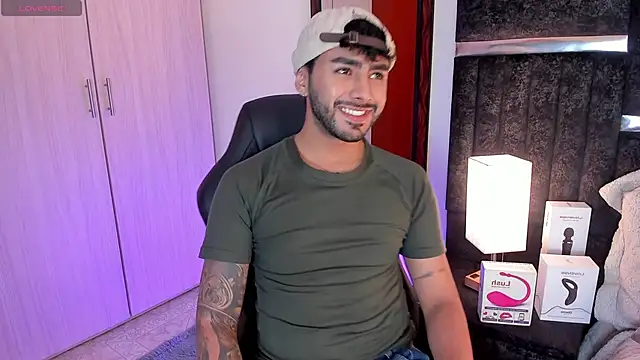 ItsMeEros online show from 4, 2, 2025