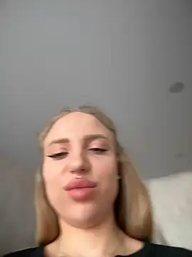 Snapshot of pinkstar_ chatting on 22, 2, 2025 pinkstar  online show from 22, 2, 2025