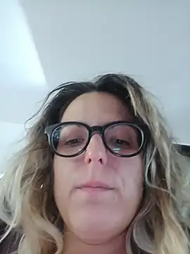 dolcehelena993 online show from 12, 7, 2026