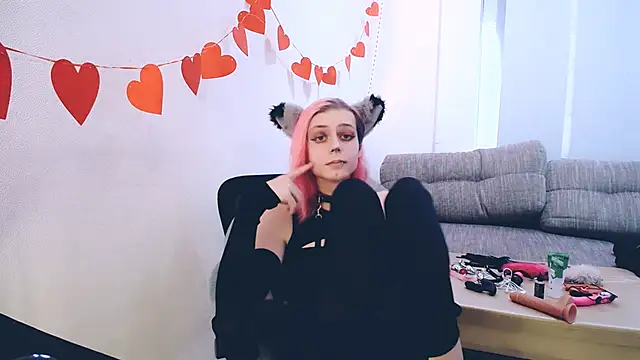 Littlepinkcat online show from 26, 2, 2026